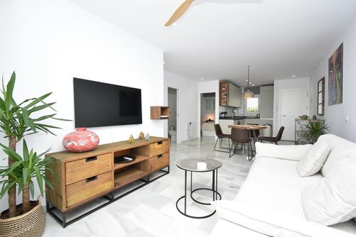 Mar Azul Modern and comfortable apartment in La Barrosa, Costa de la Luz, Spain for 4 persons. The apartment is situated in a residential beach area, close to restaurants and bars, shops and supermarkets, and 100 m from La Barrosa beach....