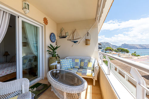 Altea la Olla apartamento Meraviglioso e luminoso appartamento ad Altea, Costa Blanca, Spagna, per 6 persone. L'appartamento è situato in una zona residenziale vicino alla spiaggia, a pochi passi da ristoranti e bar, negozi e supermercati, a 200 m dalla spiaggia e a 0,2 km dalla spiaggia di La Olla....