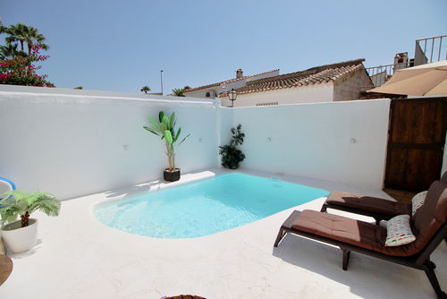Julitte 91 by homeprive Schönes Haus mit privatem Pool in Denia, Costa Blanca, Spanien für 4 Personen. Das Haus befindet sich in einem Wohngebiet in Strandnähe, 1 km vom Strand und 1 km vom Meer entfernt....