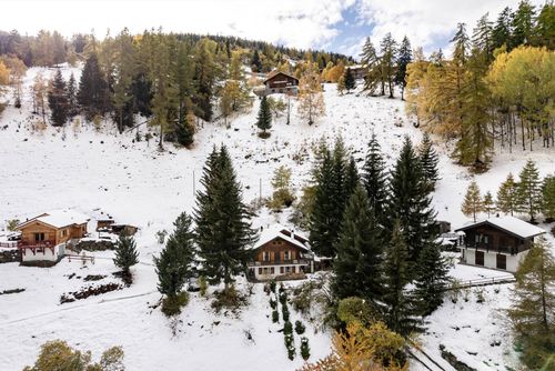 Chalet Chant de la Foret Vivienda de vacaciones rústica y romántica en La Tzoumaz, 4 Vallees, Suiza para 12 personas...