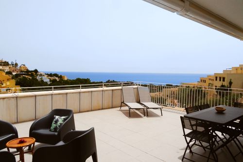 Casa Solmarina Encantador y cómodo apartamento en Altea, Costa Blanca, España, con piscina comunitaria para 4 personas. El apartamento está situado a 4 km de la playa de La Olla y a 4 km de Altea la Vella....