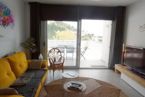 Casa Solmarina Schöne und komfortable Wohnung in Altea, Costa Blanca, Spanien, mit Gemeinschaftspool für 4 Personen. Die Wohnung befindet sich 4 km vom Strand La Olla und 4 km von Altea la Vella entfernt....