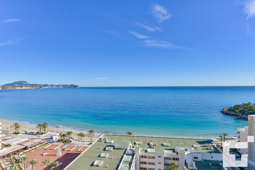 Apolo XVI 68 Comfortable apartment with communal pool in Calpe, Costa Blanca, Spain for 5 persons. The apartment is situated close to restaurants and bars, shops and supermarkets, and is 25 m from Playa de la Fossa or Levante beach....