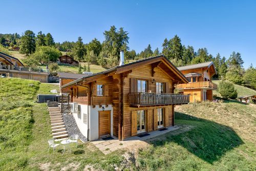 Chalet Bellevue - Jacuzzi - Views Klassisk och komfortabelt feriehus i La Tzoumaz, 4 Vallees, Schweiz för 8 personer...