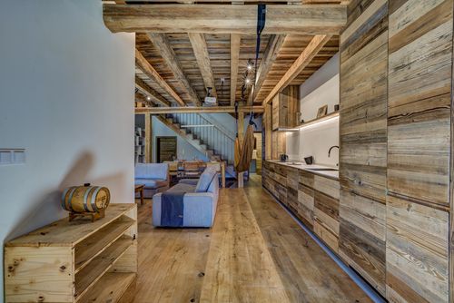 Chatka Maison moderne et confortable à Chamonix-Mont Blanc, Chamonix-Alpes, France pour 6 personnes. La maison est située dans une région montagneuse....