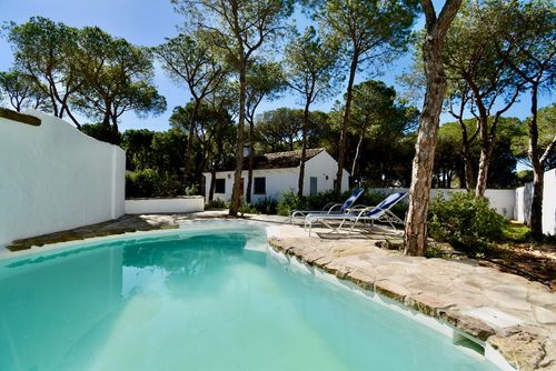 Espartosa 1 Rustikale und komfortable Villa in Chiclana de la Frontera, Costa de la Luz, Spanien, mit privatem Pool für 5 Personen. Das Haus befindet sich in einem ländlichen Strandgebiet....