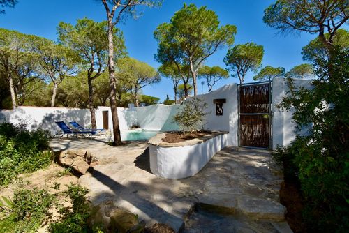 Espartosa 1 Villa rústica y cómoda en Chiclana de la Frontera, Costa de la Luz, España, con piscina privada para 5 personas. La casa está situada en una zona rural cerca de la playa....