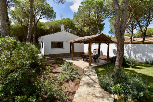 Espartosa 2 Villa rustique et confortable à Chiclana de la Frontera, Costa de la Luz, Espagne, avec piscine privée pour 5 personnes. La maison est située dans une zone balnéaire rurale....