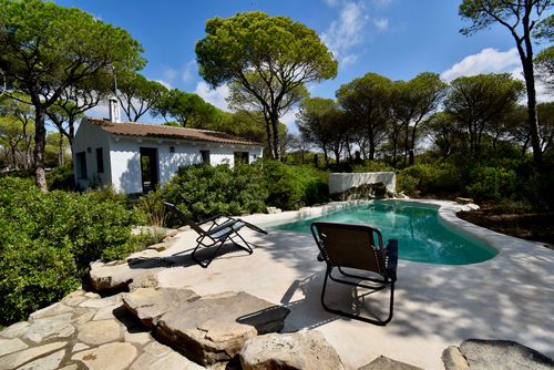Espartosa 3 Rustikale und komfortable Villa mit privatem Pool in Chiclana de la Frontera, Costa de la Luz, Spanien, für 5 Personen. Das Haus befindet sich in einer ländlichen Strandgegend....