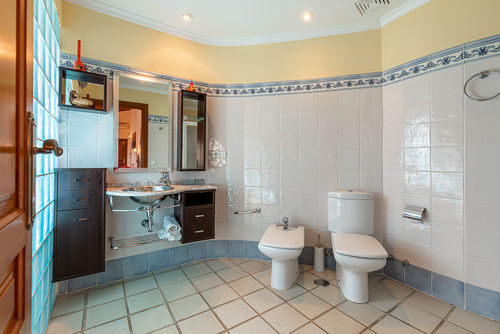 Alteana San Roque Huerto Apartment in Altea, Costa Blanca, Spain with communal pool for 2 persons. The apartment is situated in a coastal and urban area, and is 4 km from Altea beach....