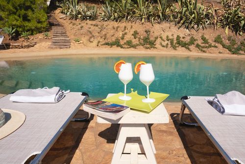 Villa Acquamarina 2p Villa mit privatem Pool in Menfi, Sizilien, Italien für 2 Personen. Das Ferienhaus befindet sich 50 Meter vom Strand entfernt, nur einen 5-minütigen Spaziergang über den Weg unterhalb des Hauses....