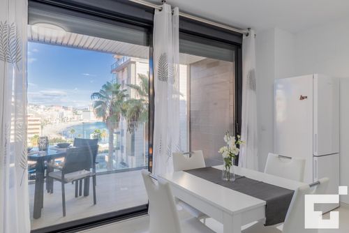 Calpe Beach II 2E Beautiful and comfortable apartment in Calpe, Costa Blanca, Spain with a communal pool for 4 persons. The apartment is situated close to restaurants and bars, shops and supermarkets, and is 25 m from Playa de Levante or La Fossa beach....