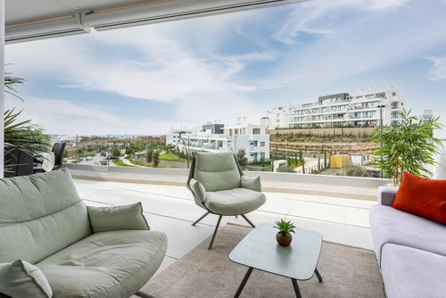 Higueron West 6421 Apartment in Benalmádena, Costa del Sol, Spain with communal pool for 4 persons. The apartment is situated in a residential area, 2 km from Playa Carvajal beach and 8 km from Fuengirola....