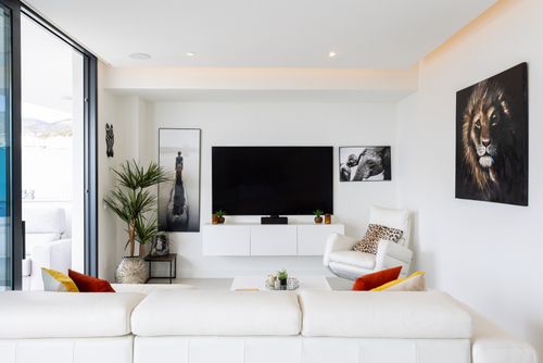 Higueron West 6421 Apartment in Benalmádena, Costa del Sol, Spain with communal pool for 4 persons. The apartment is situated in a residential area, 2 km from Playa Carvajal beach and 8 km from Fuengirola....