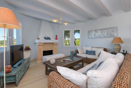 Entrepinos Wonderful and comfortable villa with private pool in Javea, Costa Blanca, Spain for 8 people. The house is situated in a residential beach area, 3 km from El Arenal beach and 5 km from Javea Town....
