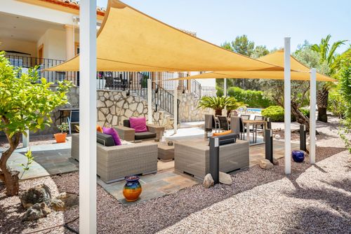 Eva 4 pax Moderna y cómoda villa en Xàbia, Costa Blanca, España con piscina climatizada para 4 personas. La casa está situada en una zona residencial de playa....
