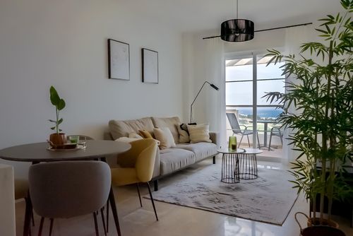Apartment Manilva Modern and comfortable apartment in Manilva, Andalusia, Spain with communal pool for 4 persons. The apartment is situated in a hilly, rural, wooded and residential beach area, 2 km from Aldea Beach and 4 km from Castillo de la Duquesa....