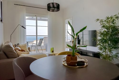 Apartment Manilva Modern and comfortable apartment in Manilva, Andalusia, Spain with communal pool for 4 persons. The apartment is situated in a hilly, rural, wooded and residential beach area, 2 km from Aldea Beach and 4 km from Castillo de la Duquesa....