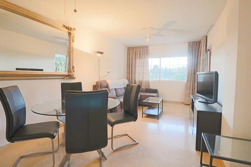 Apartment El Limonar Apartamento con piscina comunitaria en Mijas-Las Lagunas, Andalucía, España para 4 personas. El apartamento se encuentra en un complejo de golf y en una zona rural....