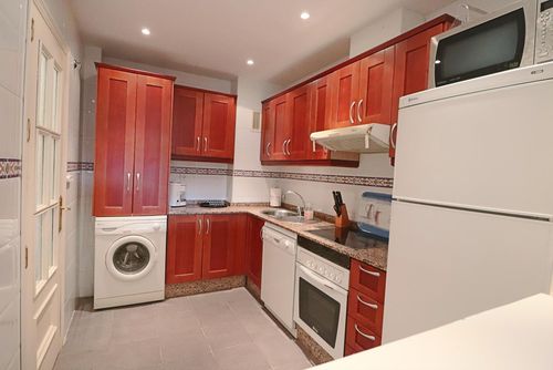 Apartment El Limonar Apartamento con piscina comunitaria en Mijas-Las Lagunas, Andalucía, España para 4 personas. El apartamento se encuentra en un complejo de golf y en una zona rural....