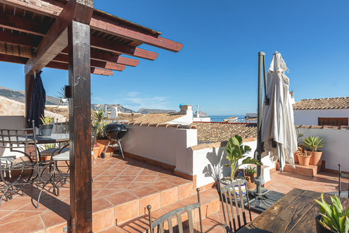 Altea Luxury old Town Wunderschönes und komfortables Haus in Altea, Costa Blanca, Spanien für 6 Personen. Das Haus befindet sich in einer küstennahen Wohngegend, in der Nähe von Restaurants und Bars, Geschäften und Supermärkten, und nur 200 m vom Strand von Altea entfernt....