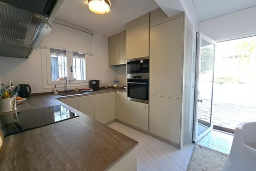 El Flamenco by Solidays Vivienda de vacaciones moderna y confortable  con piscina comunitaria en Moraira, Costa Blanca, España para 4 personas...