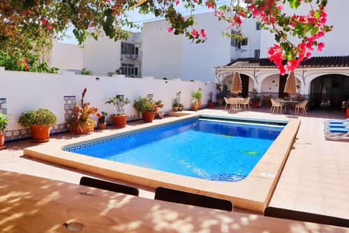 Casa Lola Callosa 16 Villa merveilleuse et classique  avec piscine privée à Callosa d'En Sarria, Costa Blanca, Espagne pour 16 personnes...