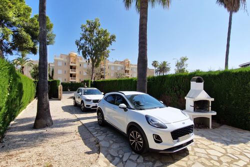 La Gallega Maison classique et confortable à Denia, Costa Blanca, Espagne, avec piscine privée pour 6 personnes. La maison est située dans un quartier résidentiel proche de la plage, à proximité de restaurants, bars et magasins, et à 200 m de la plage de Las Brisas....