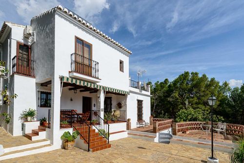Frigiliana 028-7 Grote en comfortabele villa  met privé zwembad in Frigiliana, Costa del Sol, Spanje voor 7 personen...