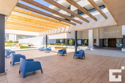 Alexia I 92 Mooie en comfortabele appartement met gemeenschappelijk zwembad in Calpe, Costa Blanca, Spanje voor 5 personen. Het appartement is gelegen in een woonwijk, dicht bij restaurants en bars, winkels en supermarkten, en op 500 m van het strand....