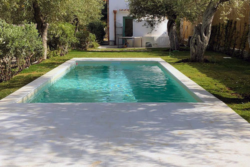 Casa Zammù Villa à Cefalù, Sicile, Italie avec piscine privée pour 6 personnes. La maison est située dans une zone résidentielle proche de la plage et se trouve à 1 km de la mer....