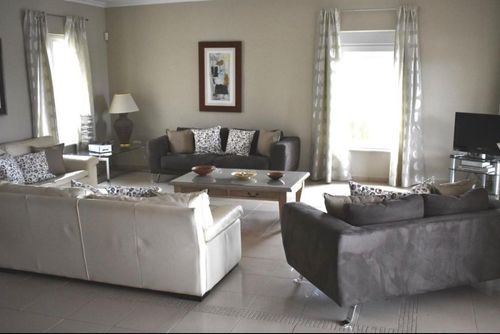 Villa Hermona Villa i Benalmadena, Costa del Sol, Spanien med plads til 18 personer...