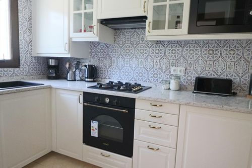 Pueblo Hidalgo Apartemen dengan kolam renang bersama di Benalmádena, Andalusia, Spanyol untuk 4 orang. Apartemen ini terletak di daerah perbukitan, 1 km dari pantai Playa Carvajal, 3 km dari Fuengirola, dan 1 km dari Laut Mediterania....