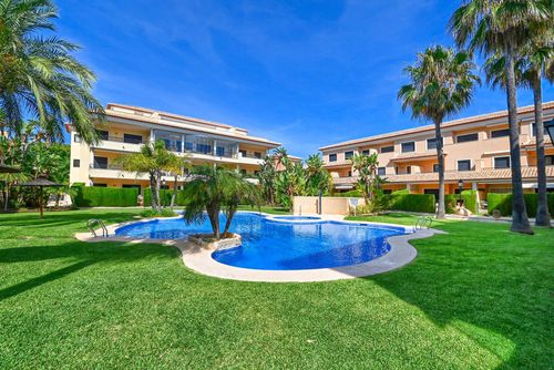 Aram Wonderful and lovely apartment with communal pool in Javea, Costa Blanca, Spain for 8 people. The apartment is situated in a residential beach area, close to restaurants and bars, 500 m from El Arenal, Javea beach and 0....