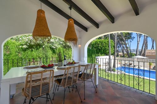 Los Jazmines Modern and cheerful villa with private pool in Jávea, Costa Blanca, Spain for 6 people. The house is situated in a residential beach area and 2 km from El Arenal, Jávea beach....