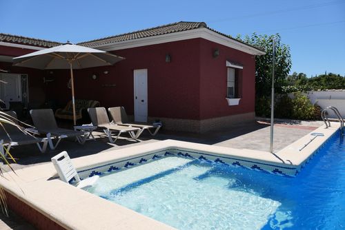 Casa O'Neill 0540 Amplia y cómoda casa de vacaciones con piscina privada en Chiclana de la Frontera, Costa de la Luz, España, para 6 personas. La casa se encuentra en una zona rural....