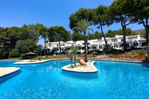 Los Lagos A Beautiful apartment in Jesus Pobre, Costa Blanca, Spain with communal pool for 4 persons. The apartment is situated in a wooded and mountainous area....