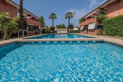 ASTURIAS PLAYA Beautiful and comfortable apartment in Denia, Costa Blanca, Spain  with communal pool for 5 persons...
