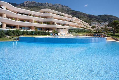 Altea Nova 4 Wunderschöne und liebevolle Wohnung in Altea, Costa Blanca, Spanien für 4 Personen. Die Wohnung befindet sich in einer küstennahen, hügeligen und Wohngegend und ist 3 km vom Strand La Olla entfernt....