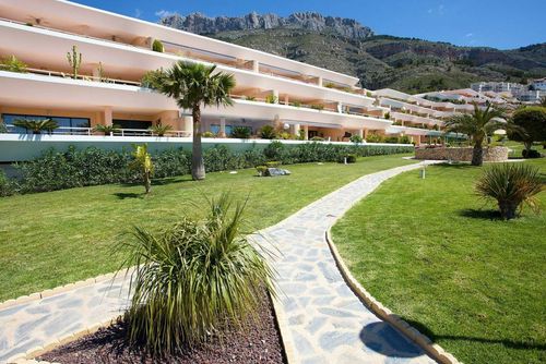 Altea Nova 4 Wunderschönes und gemütliches Apartment in Altea, Costa Blanca, Spanien für 4 Personen. Das Apartment befindet sich in einer küstennahen, hügeligen und Wohngegend und ist 3 km vom Strand La Olla entfernt....
