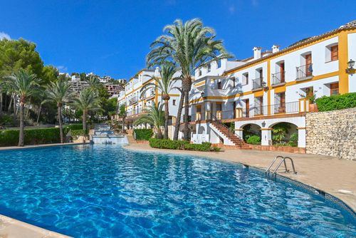 La Sella Bellissimo e accogliente appartamento con piscina comune a Dénia, Costa Blanca, Spagna per 4 persone. L'appartamento si trova in una zona residenziale vicina alla spiaggia....