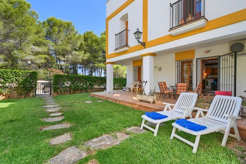 La Sella Prachtig en vrolijk appartement in Denia, Costa Blanca, Spanje met gemeenschappelijk zwembad voor 4 personen. Het appartement is gelegen in een residentiële strandzone....