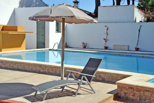 Casa Manoli Casa de vacaciones con piscina privada en Chiclana de la Frontera, Costa de la Luz, España, para 4 personas. La casa se encuentra en una zona costera y rural....