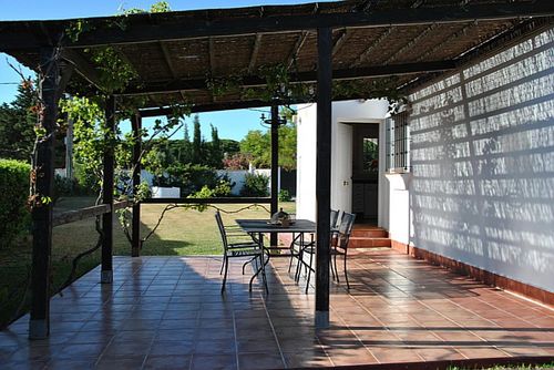 Villa Charlotte 0509 Ferienhaus mit privatem Pool in Chiclana de la Frontera, Costa de la Luz, Spanien für 6 Personen. Das Haus befindet sich in ländlicher Umgebung....