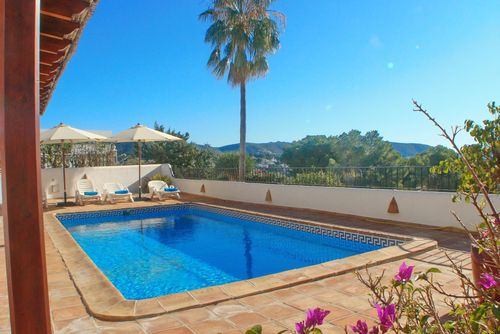Villa Relax Solidays TB Villa de lujo preciosa y  en Moraira, Costa Blanca, España  con piscina climatizada para 8 personas...