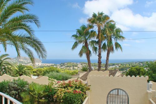 Villa Maravista Solidays TB Grande villa intime à Moraira, Costa Blanca, Espagne  avec piscine privée pour 6 personnes...