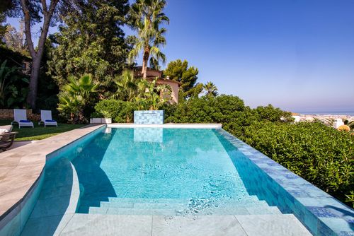 Vista del Mar Wunderbare und charmante Villa mit privatem Pool in Denia, Costa Blanca, Spanien für 8 Personen. Das Haus befindet sich in einer Wohngegend in den Bergen und liegt 3 km vom Strand La Marineta Cassiana entfernt....