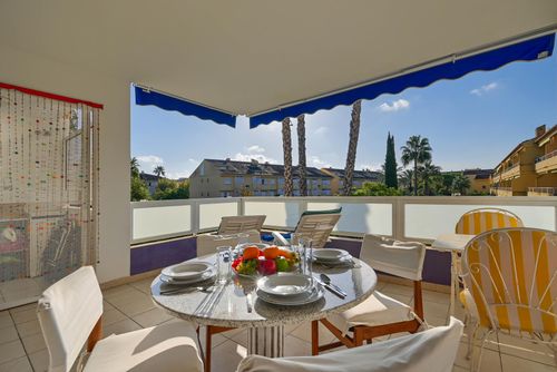 EvaMaria Wonderful and nice apartment with communal pool in Jávea, Costa Blanca, Spain for 4 persons. The apartment is situated in a residential beach area, close to restaurants, bars and shops, 500 m from Montañar I beach and 0....