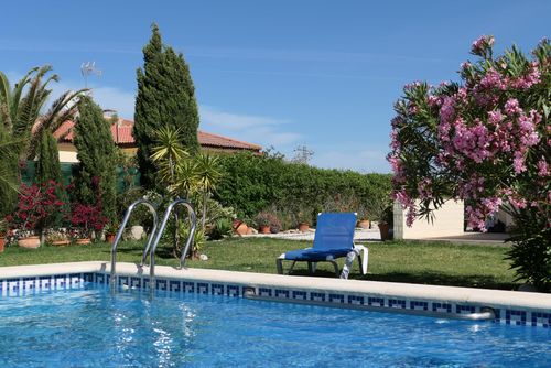 Casa Feliz Ferienhaus in Chiclana de la Frontera, Costa de la Luz, Spanien mit privatem Pool für 6 Personen. Das Haus befindet sich in ländlicher Umgebung....