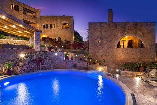 Samonas 5 villas Casa grande  con piscina privada en Eparchía Apokorónou, Crete, Grecia para 20 personas...